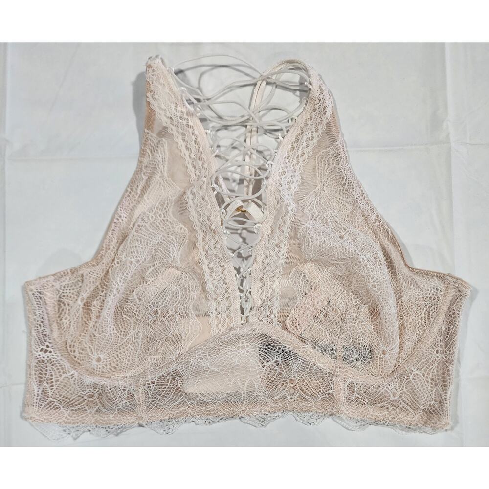 NEW Victoria's Secret Very Sexy Bralette~ Nude with Off-white Lace, size M